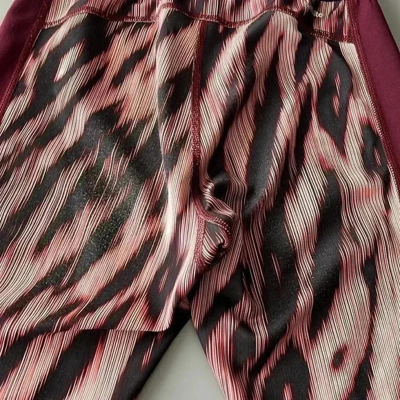 [S]Adidas Burgundy animal Print Techfit WMN Run Legging Long  Tight - Picture 10 of 13